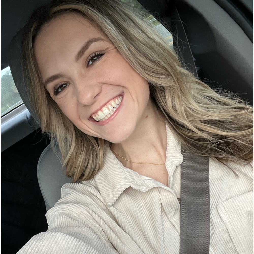 Meet your Posher, Olivia